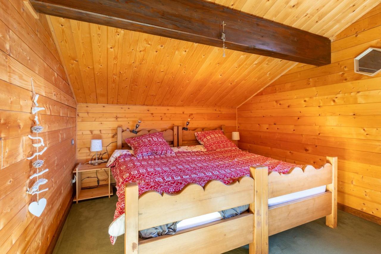 Chalet Les Tilleuls - Jolie Vue Montagne Et Lac Лез-Англь Экстерьер фото